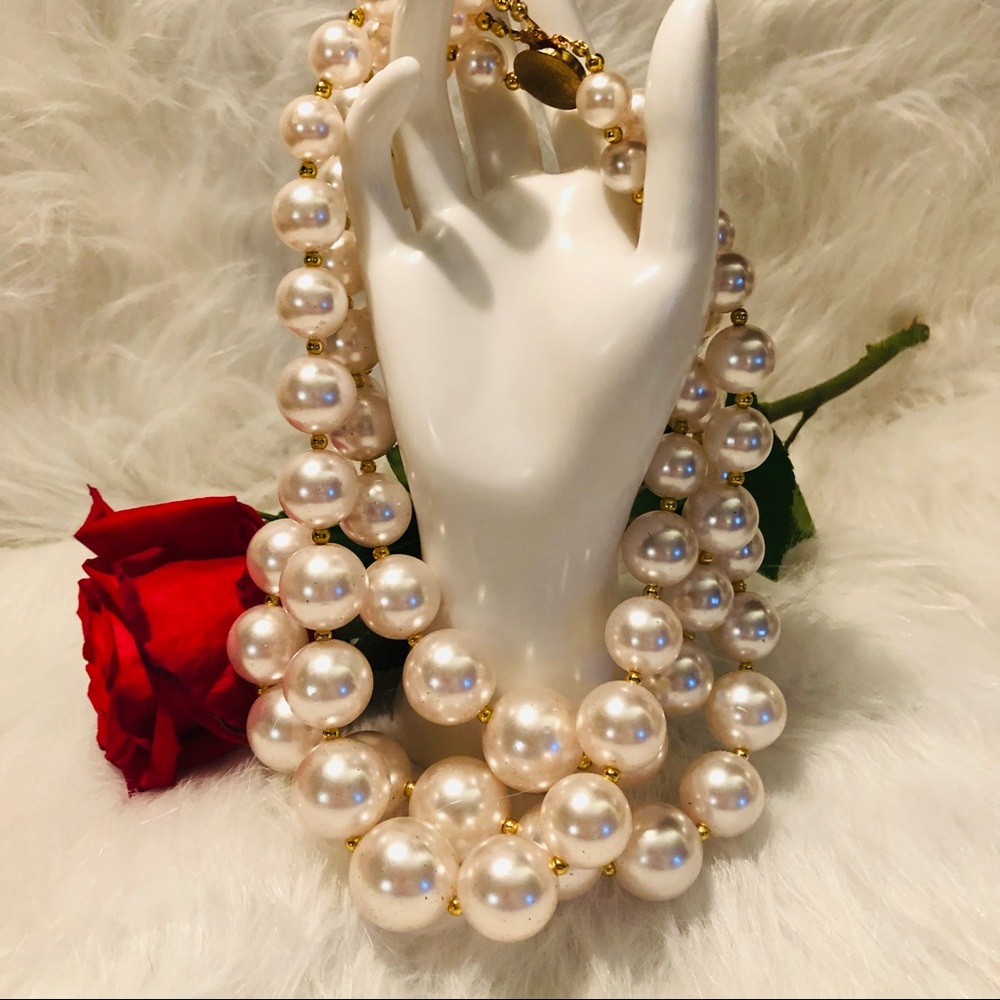 Faux Pearl Necklace